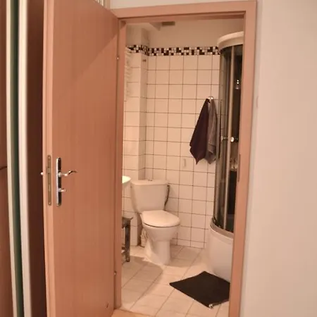 Apartment Kawalerka Ul 1 Maja *
